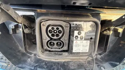 Dacia Spring 2023 — foto 6 de 54