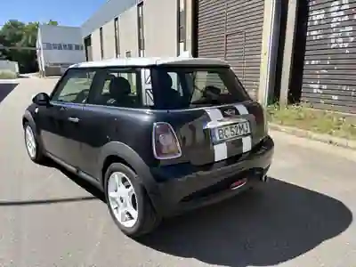MINI Cooper 2008 - 8900 EUR, 210000 km - AUTO.MOTO.pt - 210000km - foto 3 de 12