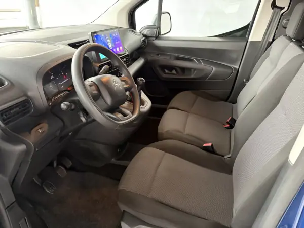 Citroën BERLINGO VAN XL 1.5 BLUE HDI 3 LUGARES 2020 - 11500 EUR, 173967 km - AUTO.MOTO.pt - 173967km - foto 13 de 14