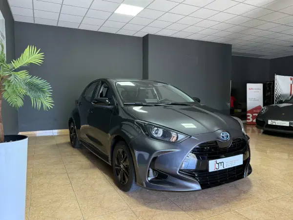 Toyota Yaris 2022 - 15750 EUR, 161470 km - AUTO.MOTO.pt - 161470km - foto 3 de 12