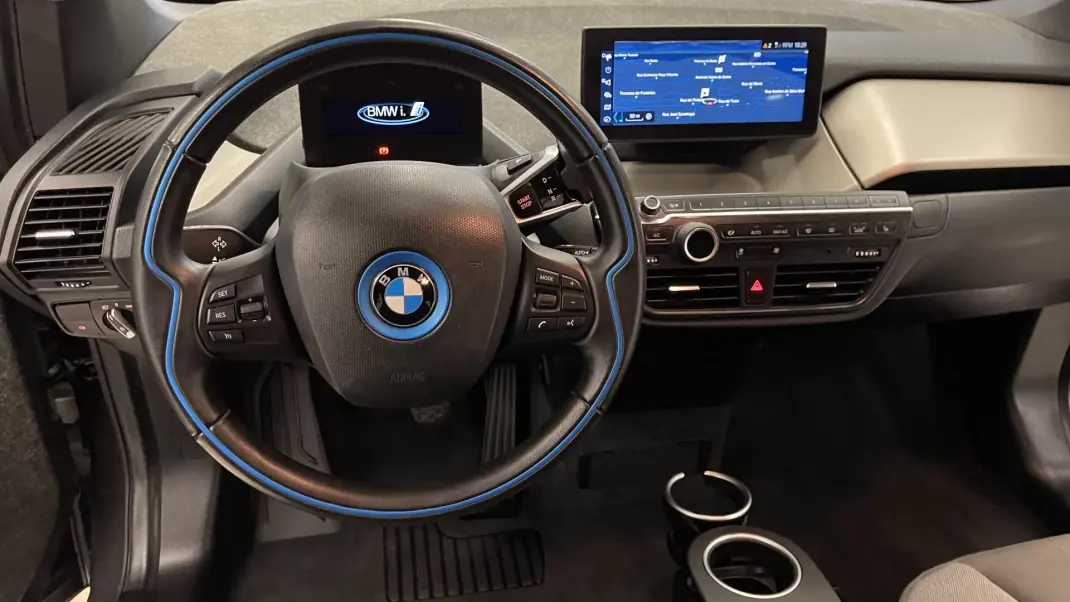 BMW i3 2021 - 22990 EUR, 23272 km - AUTO.MOTO.pt - 23272km - foto 25 de 42