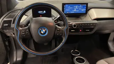 BMW i3 2021 - 22990 EUR, 23272 km - AUTO.MOTO.pt - 23272km - foto 25 de 42