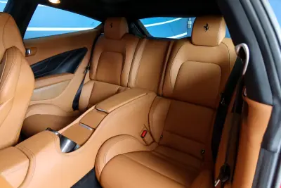 Ferrari FF 2013 - 245000 EUR, 33494 km - AUTO.MOTO.pt - 33494km - foto 22 de 26