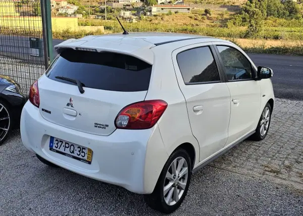 Mitsubishi Space Star 2015 - 8999 EUR, 100000 km - AUTO.MOTO.pt - 100000km - foto 2 de 22