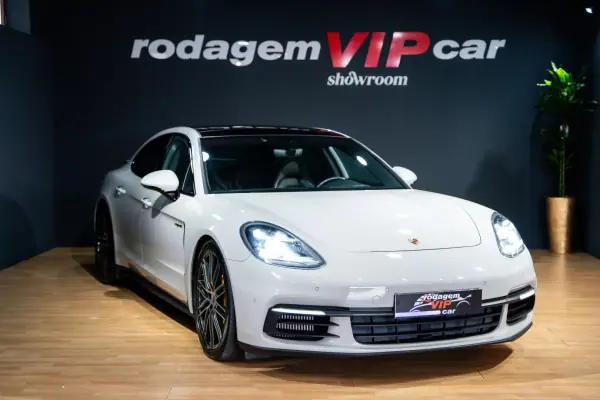 Porsche Panamera 2017 — foto 2 de 20