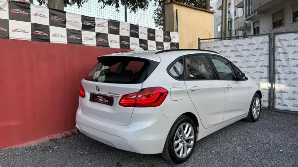 BMW 225xe Active Tourer 2020 - 16900 EUR, 125000 km - AUTO.MOTO.pt - 125000km - foto 6 de 12