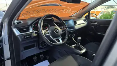 Renault Captur 2020 - 16000 EUR, 75000 km - AUTO.MOTO.pt - 75000km - foto 13 de 21