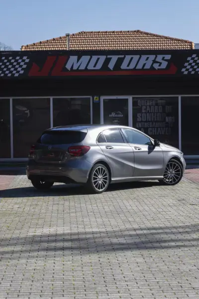Mercedes-Benz A 160 2016 - 14900 EUR, 172690 km - AUTO.MOTO.pt - 172690km - foto 29 de 33