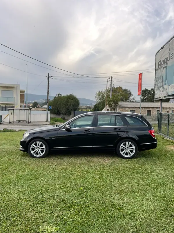 Mercedes-Benz C 220 2010 - 11900 EUR, 310000 km - AUTO.MOTO.pt - 310000km - foto 8 de 14