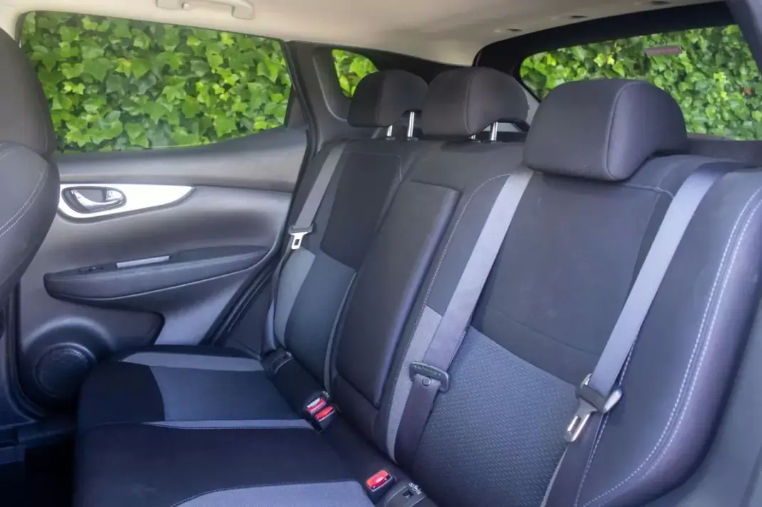 Nissan Qashqai 2019 - 16900 EUR, 84000 km - AUTO.MOTO.pt - 84000km - foto 13 de 18