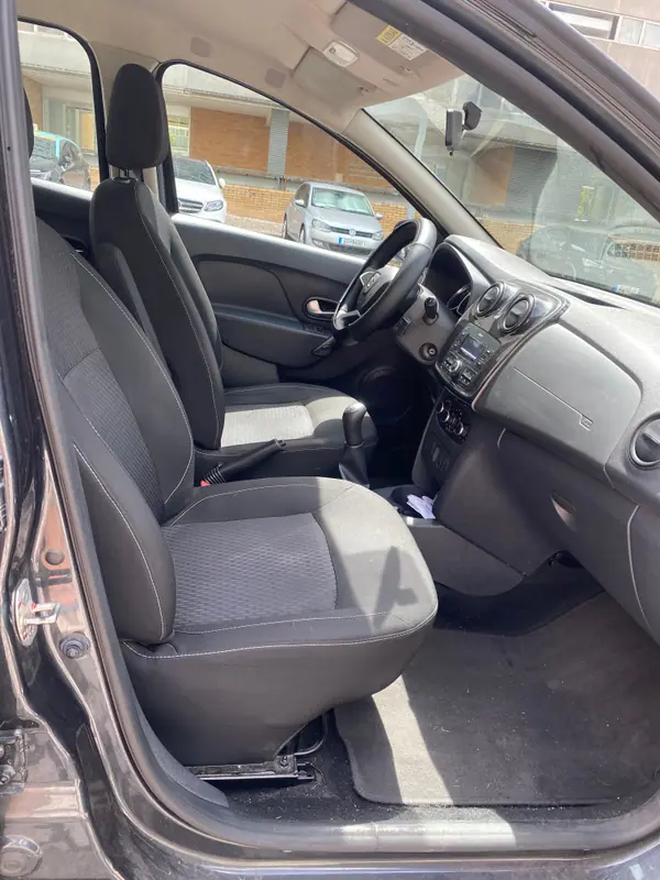 Dacia Sandero 2020 - 8500 EUR, 86000 km - 86000km - foto 8 de 10