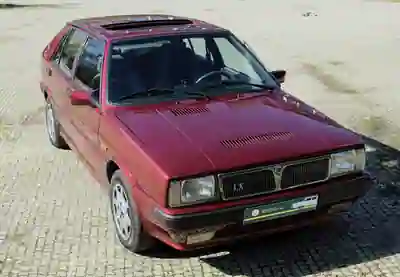 Lancia Delta 1991 — foto 4 de 15