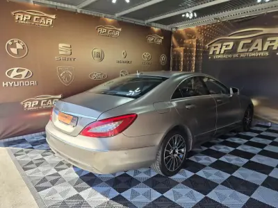 Mercedes-Benz CLS 350 2015 - 27900 EUR, 192000 km - AUTO.MOTO.pt - 192000km - foto 13 de 16