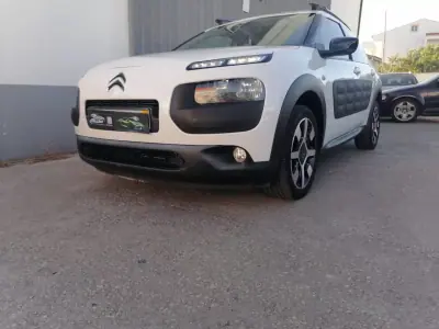 Citroën C4 Cactus 2016 - 8900 EUR, 130800 km - AUTO.MOTO.pt - 130800km - foto 7 de 17