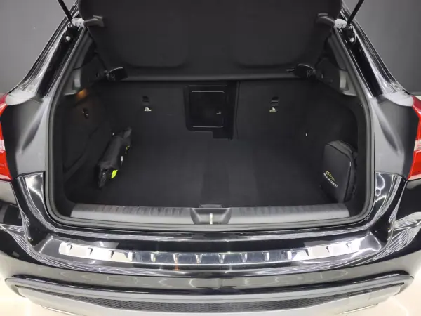 Mercedes-Benz GLA 200 2014 - 22950 EUR, 245585 km - AUTO.MOTO.pt - 245585km - foto 15 de 45