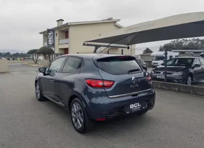 Renault Clio 2019 - 10990 EUR, 128000 km - AUTO.MOTO.pt - 128000km - foto 5 de 43