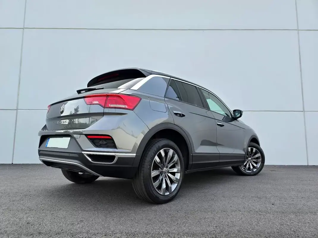 Volkswagen T-Roc 2021 - 17750 EUR, 72400 km - AUTO.MOTO.pt - 72400km - foto 10 de 37