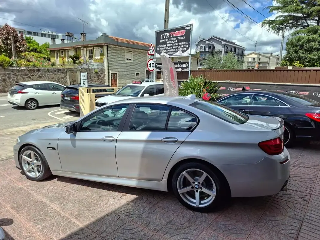 BMW 530e 2010 - 13500 EUR, 335567 km - AUTO.MOTO.pt - 335567km - foto 13 de 27
