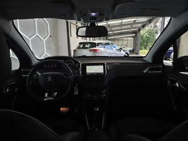 Peugeot 208 2019 - 11950 EUR, 90328 km - AUTO.MOTO.pt - 90328km - foto 29 de 90