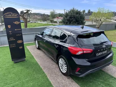 Ford Focus 2018 - 10900 EUR, 100000 km - AUTO.MOTO.pt - 100000km - foto 13 de 56