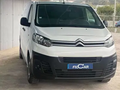 Citroën Jumpy 2019 - 17990 EUR, 126251 km - AUTO.MOTO.pt - 126251km - foto 4 de 14