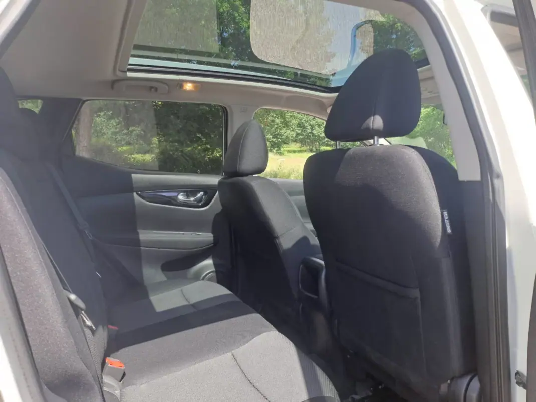 Nissan Qashqai 2017 - 16500 EUR, 150000 km - AUTO.MOTO.pt - 150000km - foto 13 de 14