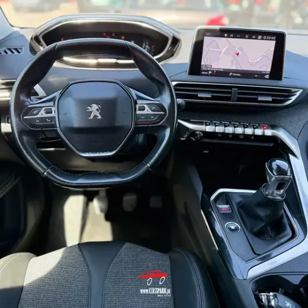 Peugeot 3008 2018 - 17500 EUR, 184000 km - AUTO.MOTO.pt - 184000km - foto 9 de 15