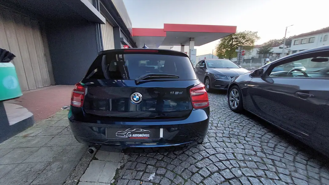 BMW 116 2013 - 8000 EUR, 239000 km - AUTO.MOTO.pt - 239000km - foto 10 de 15