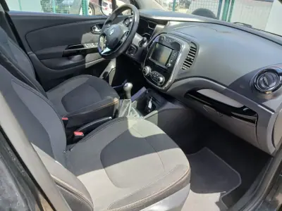 Renault Captur 2013 - 9950 EUR, 157174 km - AUTO.MOTO.pt - 157174km - foto 21 de 25