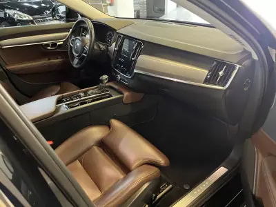 Volvo V90 2018 - 27490 EUR, 160000 km - AUTO.MOTO.pt - 160000km - foto 6 de 53