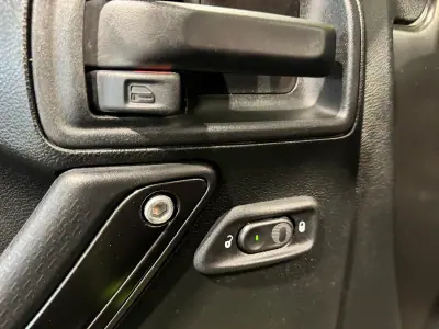 Jeep Wrangler 2019 - 65000 EUR, 19000 km - 19000km - foto 29 de 60