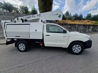 Toyota Hilux 4x4 2009 - 33500 EUR, 160000 km - AUTO.MOTO.pt - 160000km - foto 5 de 11