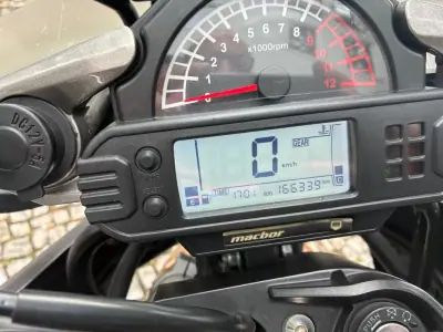 2021 - 2950 EUR, 16633 km - AUTO.MOTO.pt - 16633km - foto 6 de 15