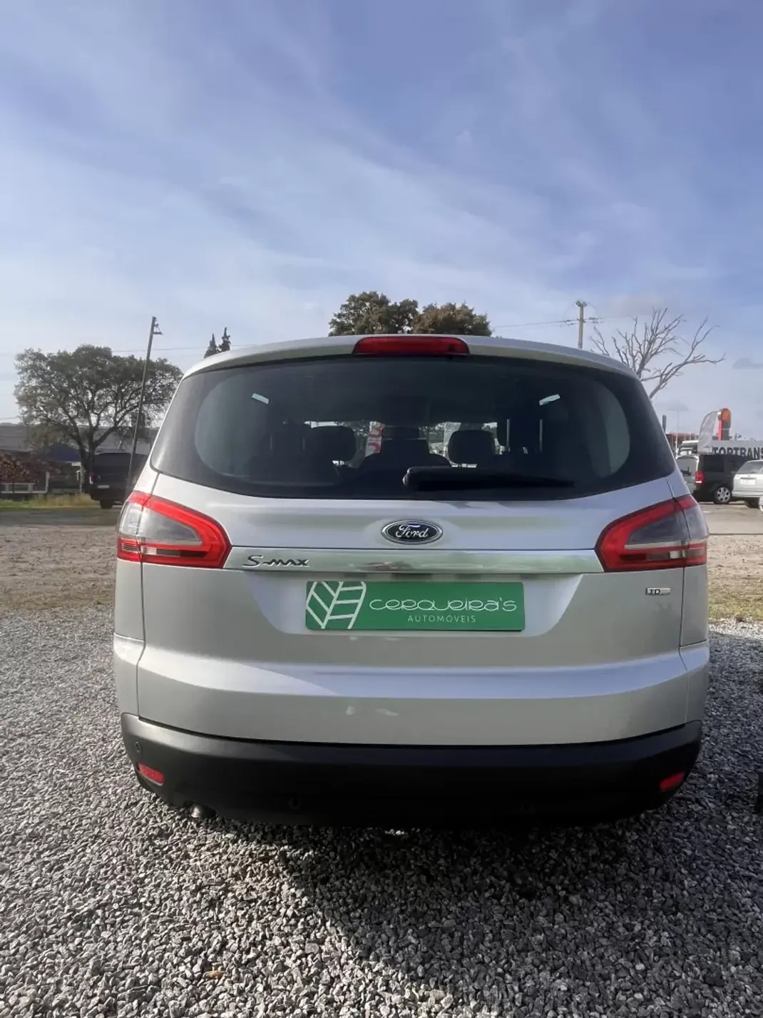 Ford S-Max 2010 - 11000 EUR, 197560 km - AUTO.MOTO.pt - 197560km - foto 4 de 19