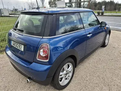 MINI 3 Portas 2012 - 12500 EUR, 149987 km - AUTO.MOTO.pt - 149987km - foto 9 de 14