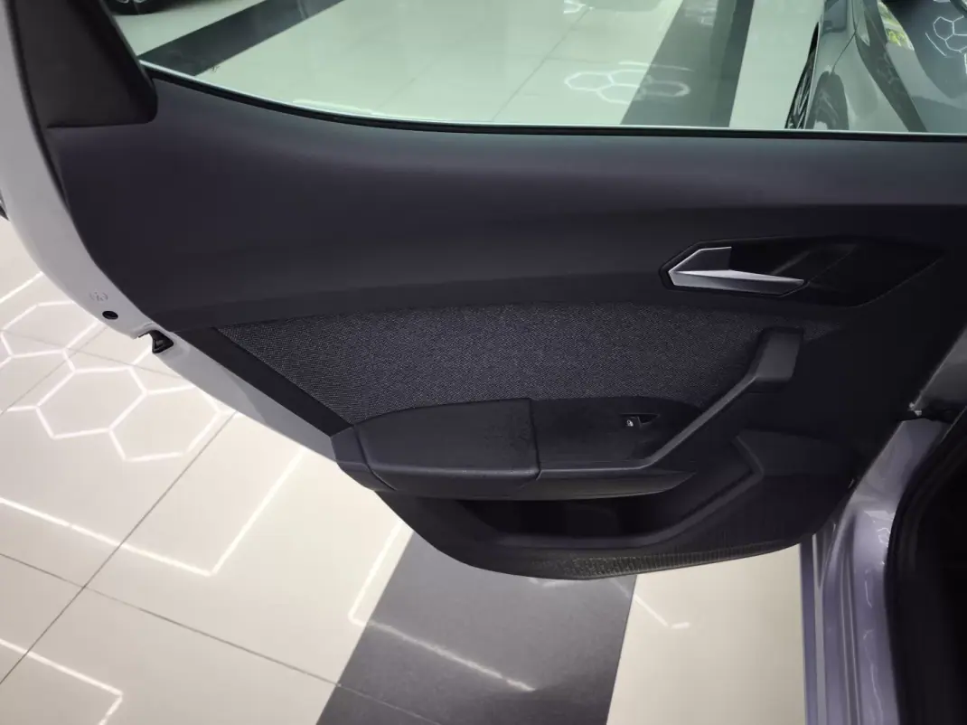 SEAT Leon 2021 - 21950 EUR, 134112 km - AUTO.MOTO.pt - 134112km - foto 40 de 45
