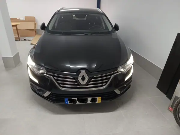 Renault Talisman Sport Tourer 2018 - 15750 EUR, 107000 km - AUTO.MOTO.pt - 107000km - foto 5 de 10