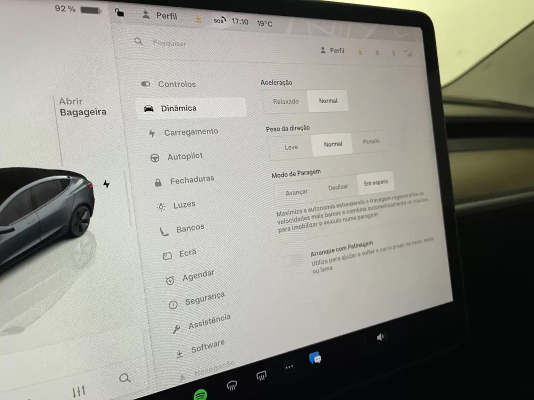 Tesla Model 3 2022 - 29500 EUR, 56000 km - AUTO.MOTO.pt - 56000km - foto 26 de 42