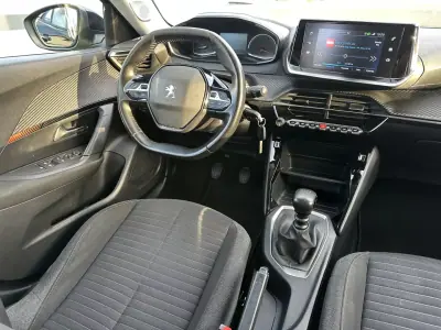 Peugeot 2008 2021 - 21500 EUR, 170000 km - 170000km - foto 24 de 53