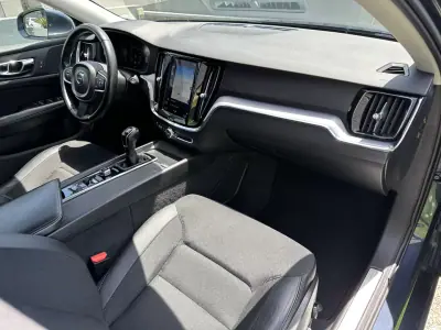 Volvo V60 2020 - 20900 EUR, 100000 km - AUTO.MOTO.pt - 100000km - foto 49 de 59