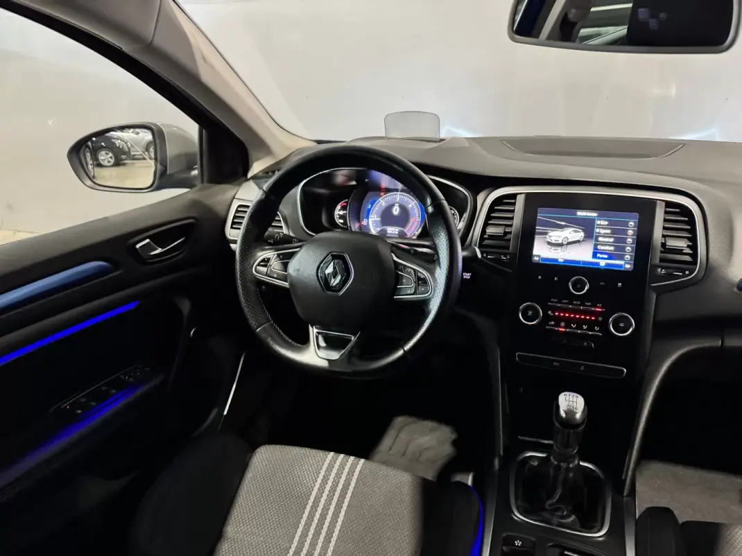 Renault Mégane Sport Tourer 2017 - 13900 EUR, 196500 km - 196500km - foto 14 de 51