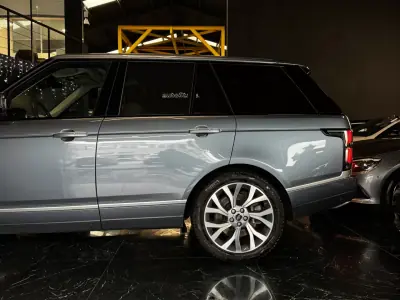 Land Rover Range Rover 2020 - 79990 EUR, 85300 km - AUTO.MOTO.pt - 85300km - foto 11 de 37