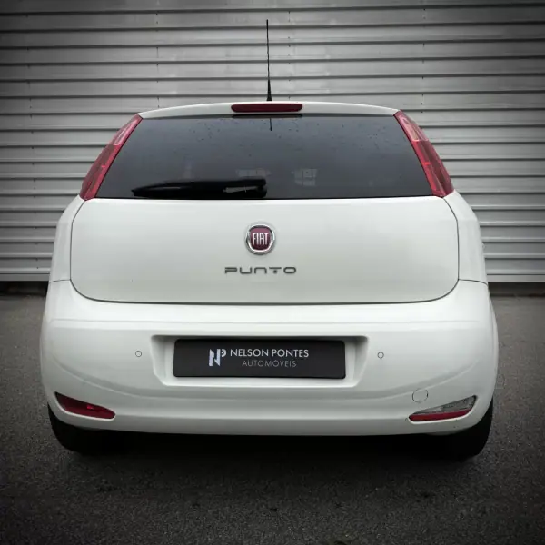 Fiat PUNTO 2015 - 4900 EUR, 139000 km - 139000km - foto 11 de 17