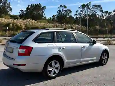 Skoda Octavia Break 2015 — foto 3 de 11