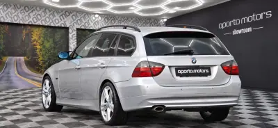BMW 320 2008 - 10500 EUR, 188000 km - foto 4 de 8