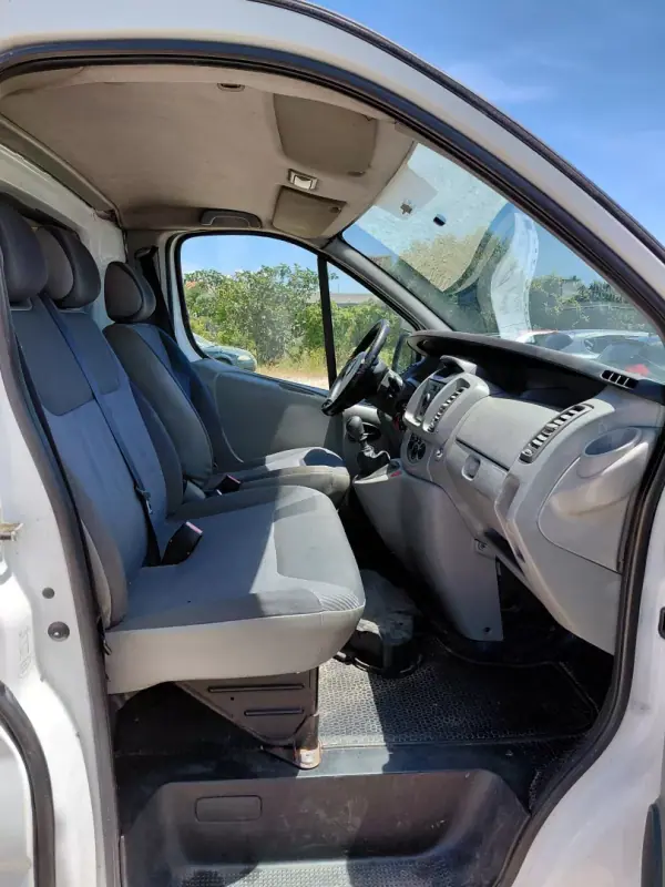 Opel E VIVARO CARGO L3 75KWH XL 2007 - 7500 EUR, 460000 km - AUTO.MOTO.pt - 460000km - foto 2 de 5