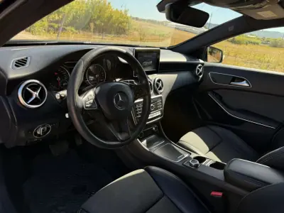 Mercedes-Benz A 180 2017 - 16500 EUR, 182000 km - AUTO.MOTO.pt - 182000km - foto 22 de 41