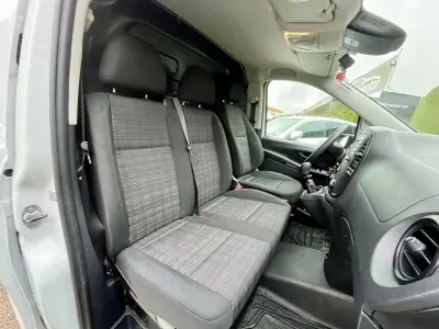 Mercedes-Benz Vito 114 CDi 3 lugares 2019 - 23900 EUR, 69000 km - AUTO.MOTO.pt - 69000km - foto 9 de 14