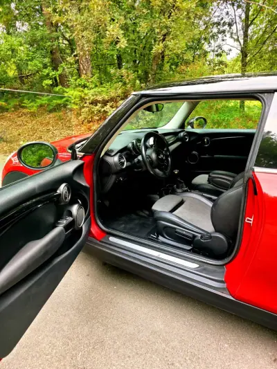 MINI 3 Portas 2015 - 15990 EUR, 138000 km - 138000km - foto 27 de 39