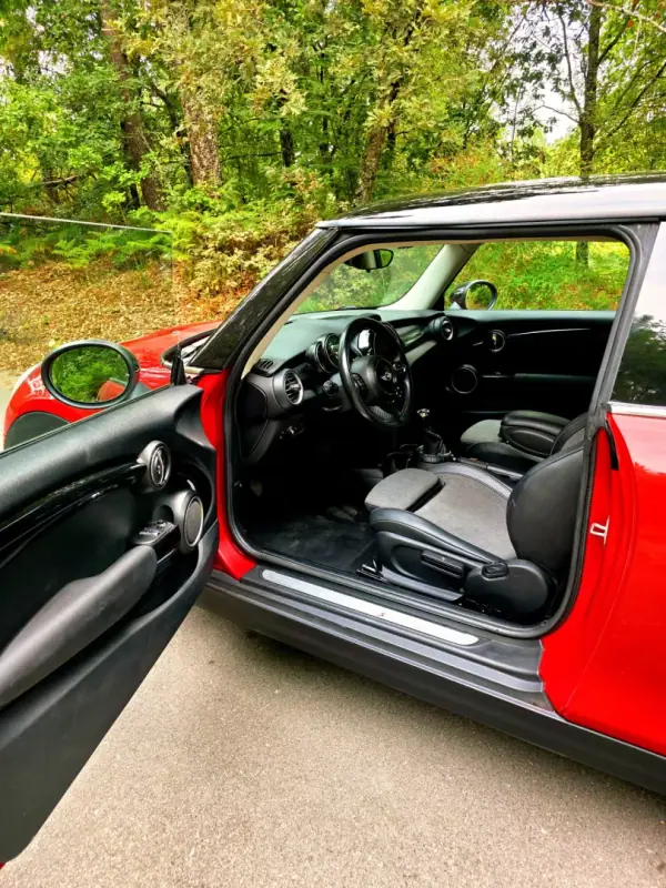 MINI 3 Portas 2015 - 15990 EUR, 138000 km - 138000km - foto 27 de 39